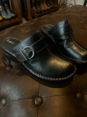 b.o.c. Black Leather Buckle Clog Mules